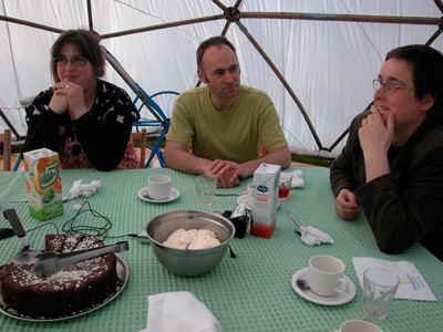 Green Dome Kate, Paul and Alison